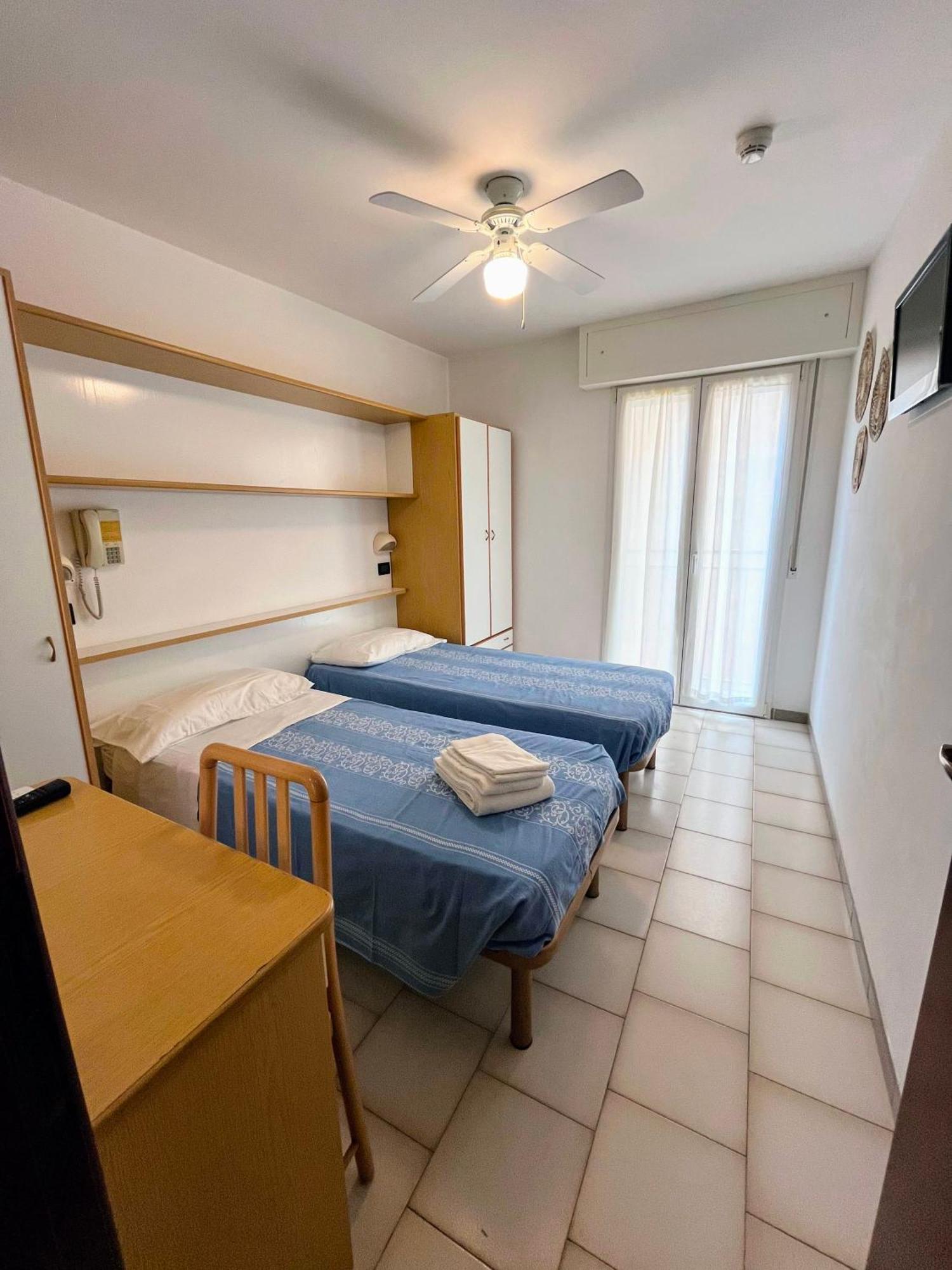 Albergo Villa Denny Rímini Habitación foto